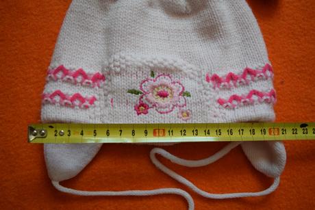 Rôzne zimne čiapky, 98