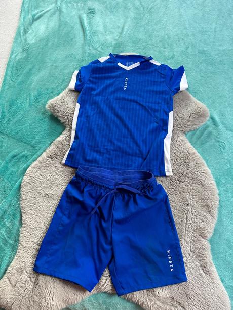 Športová súprava 116/122, decathlon,116