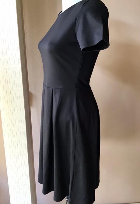 Upletove saty/196, xs