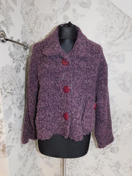 Luxusny štylovy sveter, 46