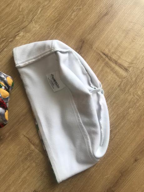 Nakrcnik s ciapkou na prechodné obdobie, 104