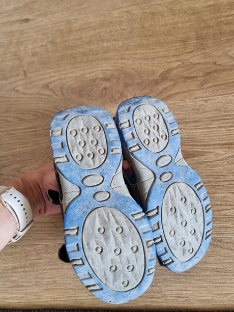 Kožené sandálky, 30