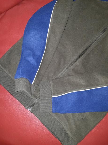 2 flisové mikiny, kenvelo,152