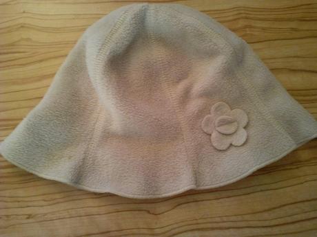 Flisovy klobucik, 110