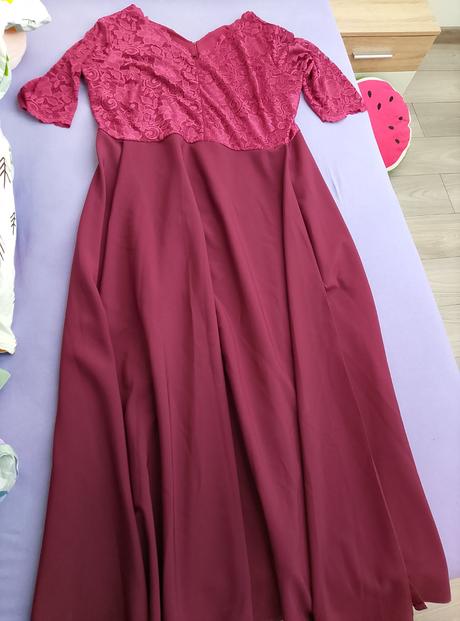 Šaty pre moletku, 54