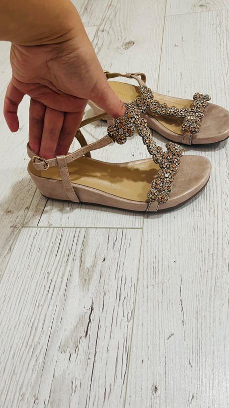 Sandale s kamienkami 37, 37