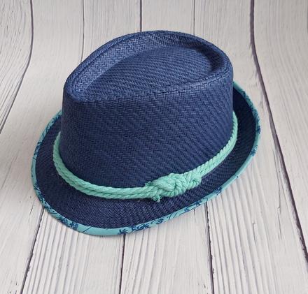 Modrý klobúk, takko,56