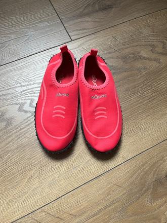 Topánky do vody, 29