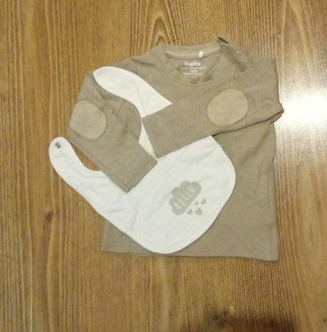 Tričko + podbradník, lupilu,74