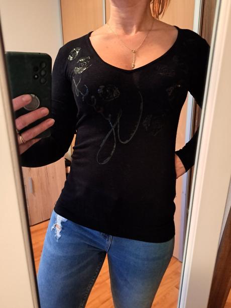 Svetrík s/m, guess,s