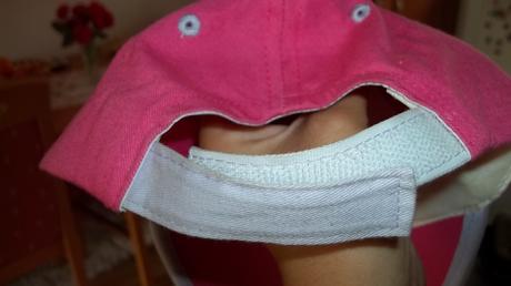 Šiltovka, barbie,110