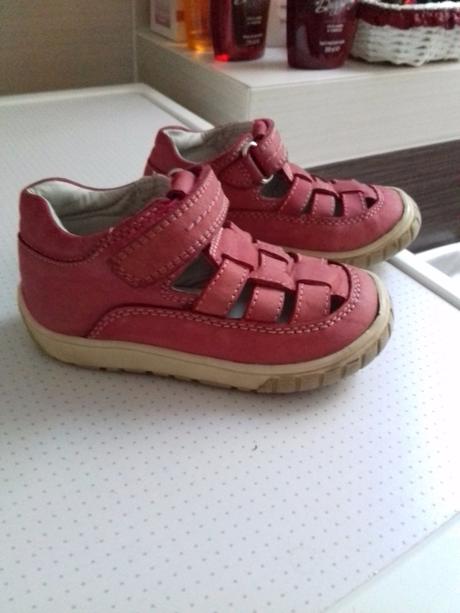 Krasne sandalky, bubble gummers,22