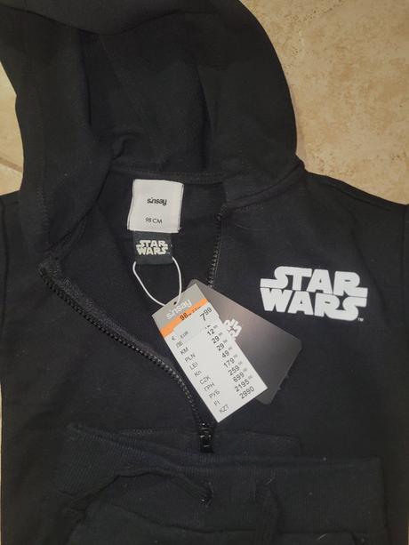 Teplákova súprava, 98