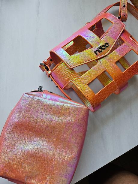 Dámska metalická nobo crossbody kabelka, nobo