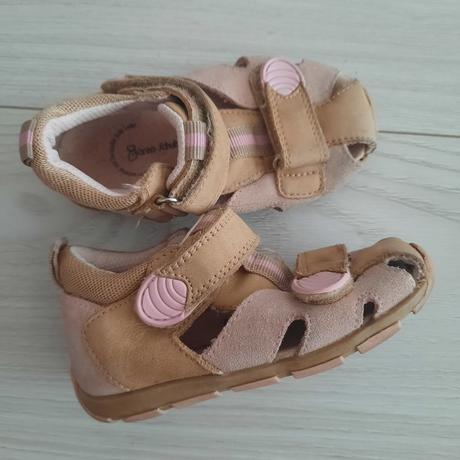 Dievčenské koženne sandalky č.22, 22