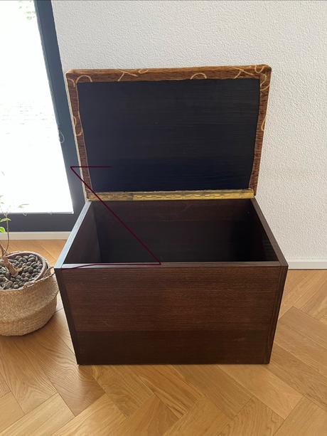 Taburetka/úložný box,