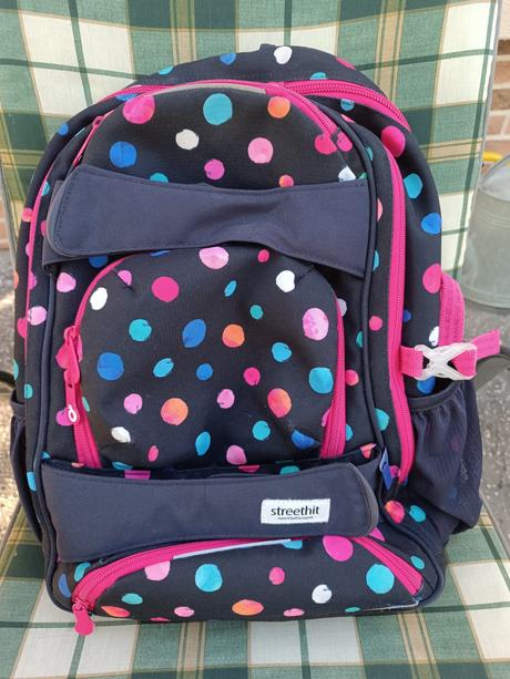 Študentský batoh s bodkami topgal, 