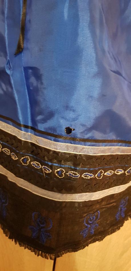 Tirolský kroj - dirndl 36, 36