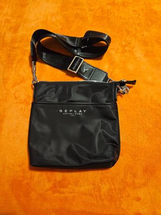 Minimalne nosená kabelka replay, replay
