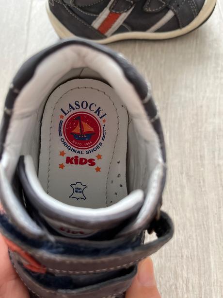 Prechodne topanky, 20