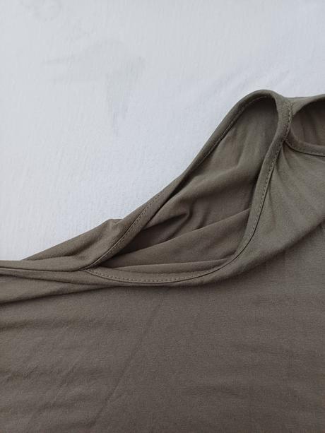 Khaki tričko, s