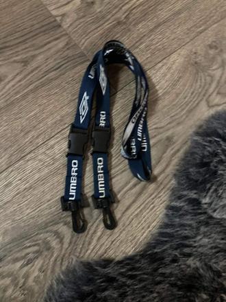 Šnúrka na kľúče umbro, 