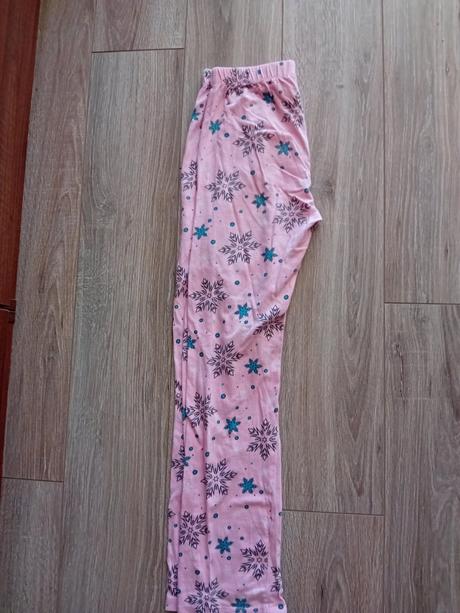 Pyzamove nohavice, 134