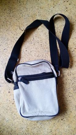 Crossbody taska,