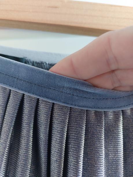 Sukna skladana, reserved,122