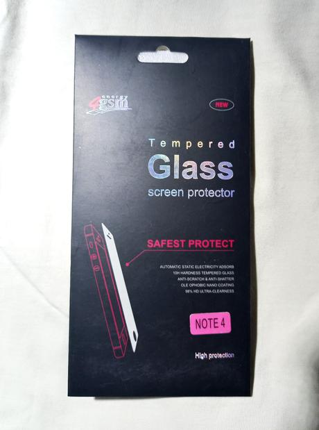 4 kusy tvrdene ochranne skla na mobil, 