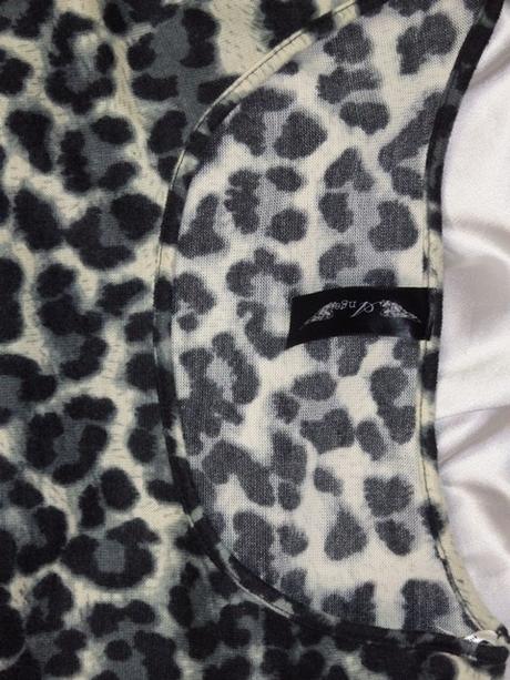 Kvalitné úpletové šaty, s