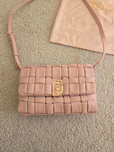 Kabelka liu jo, liu jo