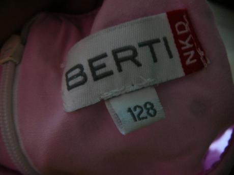 Dievcenske saty, berti,128