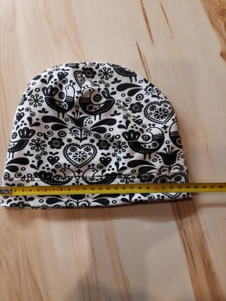 Čiapka s vtáčikami, 116