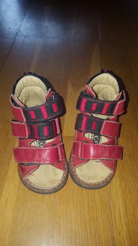 Pevné kožené topánočky na prvé kroky č.18, 18