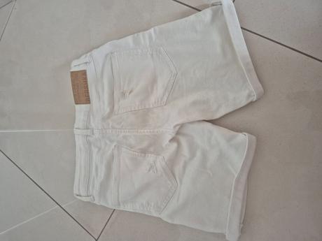 Riflové roztrhané šortky unisex, bershka,36