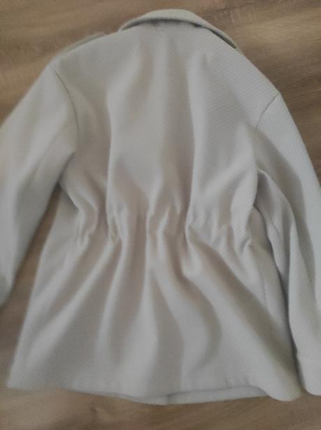 Prechodný kabatik, 42