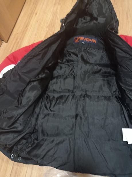 Velmi tepla bunda, 152