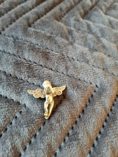 Strieborný prívesok anjel so zirkónom výška 23mm, 