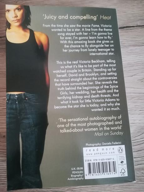 Kniha victoria beckham,