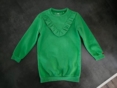 Predĺžená mikina s volanikom, 110