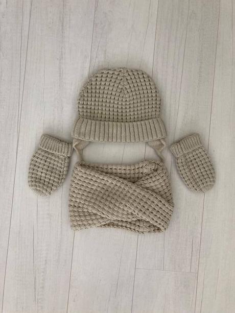 Set čiapka, rukavice a sal, zara