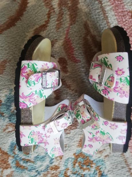 Sandalky docksteps, 25