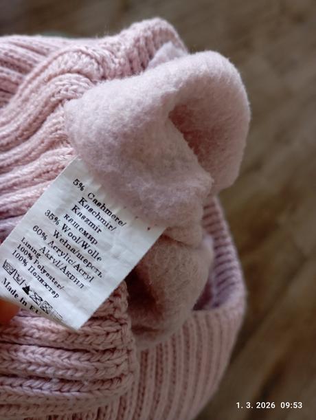 Krásna zimná čiapka (už s poštou), s