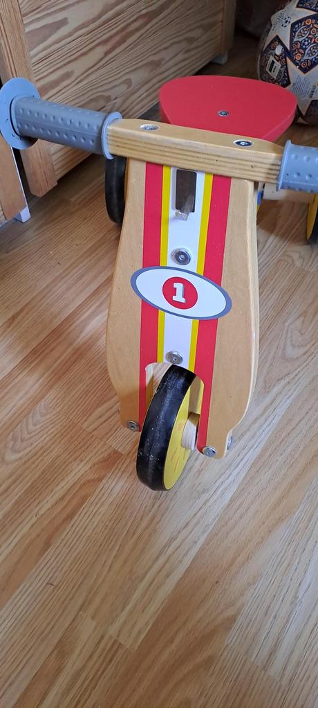 Playtive drevené odrážadlo, 