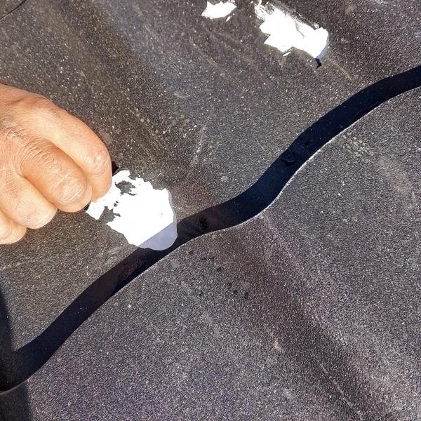 Ako riešiť problém s poškodenou krytinou?