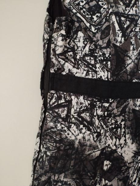 Bieločierne šaty per una m/10, m