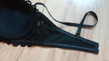 Čierna čipkovaná korzetová podprsenka, 80c