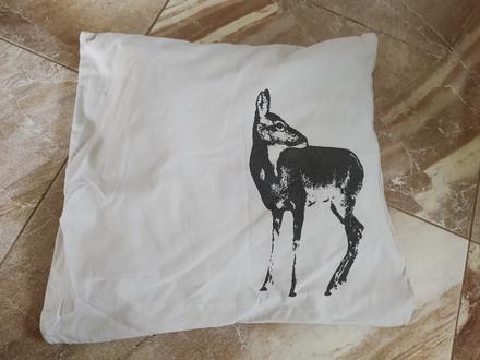 Dekoračný vankúšik srnka, 