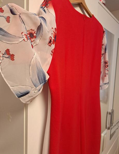 Spoločenské šaty, 48